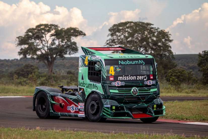 A Volkswagen está pronta para arrasar na Copa Truck 2024 com seus caminhões Meteor, enquanto apresenta sua nova tecnologia híbrida para pistas. Venha conferir toda a ação nas corridas